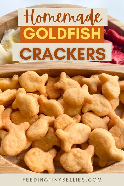 Homemade goldfish crackers Homemade Goldfish, Homemade Goldfish Crackers, Homemade Crackers Recipe, Goldfish Food, Healthy Homemade Snacks, Goldfish Crackers, Diy Snacks, Homemade Crackers, Cracker Recipes