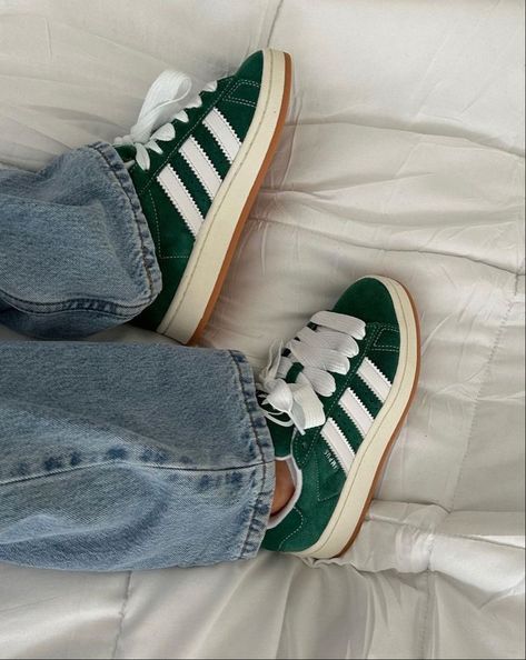 Campus Adidas, Adidas Campus 00s, Adidas Sneaker, Hype Shoes, Adidas Campus, Skateboarder, Shoe Inspo, Aesthetic Shoes, Swag Shoes