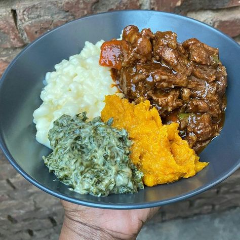 Cooking Soul Food, Drinks Aesthetic, Homemade Comfort Food, Soul Food Dinner, Healthy Food Inspiration, Snack Shop, African Recipes, South African Recipes, Healthy Food Dishes