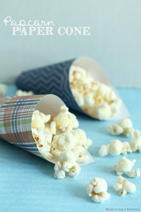 Perfect for backyard barbecues, or block parties, these DIY Popcorn Paper Cones will help guests scoop up their favorite popcorn recipe of yours and enjoy it while mingling. Handprint Flowers, Woodland Baby Shower Theme, Baby Shower Favor Ideas, Popcorn Cones, Made To Be A Momma, Best Baby Shower Favors, Popcorn Holder, Diy Popcorn, Lost My Head