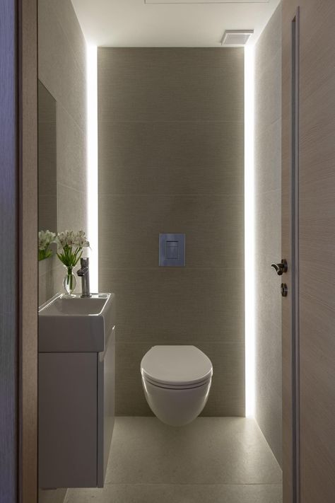 Small Wc Lighting Ideas, Wc Room Ideas, Toilet Nook Ideas, Small Wc Design Toilet Room, Modern Small Powder Room, Tiny Toilet Ideas, Minimalist Toilet Design, Toilet With Window, Wc Lighting