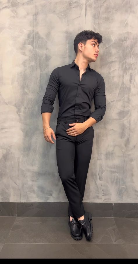 Dress Shirt Outfit Men, Dressing Sense For Men, Brown Shoes Outfit, Mens Beauty, Men Fashion Photoshoot, Asian Men Fashion, Mens Smart Casual Outfits, Shirt Outfit Men, Black Men Fashion Casual