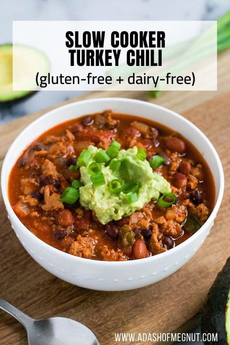 Gluten Free Chili Recipe, Turkey Chili Recipe Crockpot, Turkey Chili Recipe Easy, Healthy Chili Recipe Turkey, Easy Turkey Chili, Turkey Chili Crockpot, Turkey Chili Healthy, Gluten Free Turkey, Slow Cooker Turkey Chili