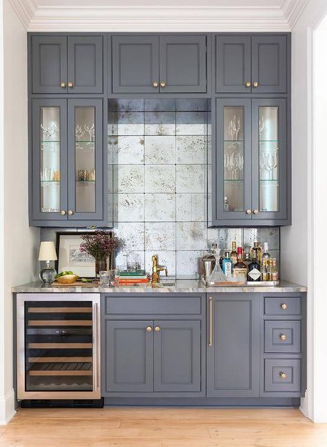 Blue Grey Wet Bar - Decoist Wet Bar Backsplash, Black Lower Cabinets, Black Shaker Cabinets, Wet Bar Ideas, Wet Bar Cabinets, Wet Bar Designs, Gray Shaker Cabinets, Kitchen Wet Bar, Bar Nook