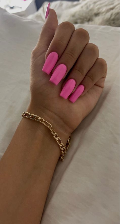 Acrylic Nail Designs Plain Colors, Plain Summer Nails Acrylic, Plain Nails Acrylic Colors, Nail Ideas Acrylic Plain Color, Pink Nails Plain Simple, Nail Designs Plain Colors, Plain Pink Acrylics, Solid Nail Color Ideas Square, Plain Color Acrylics