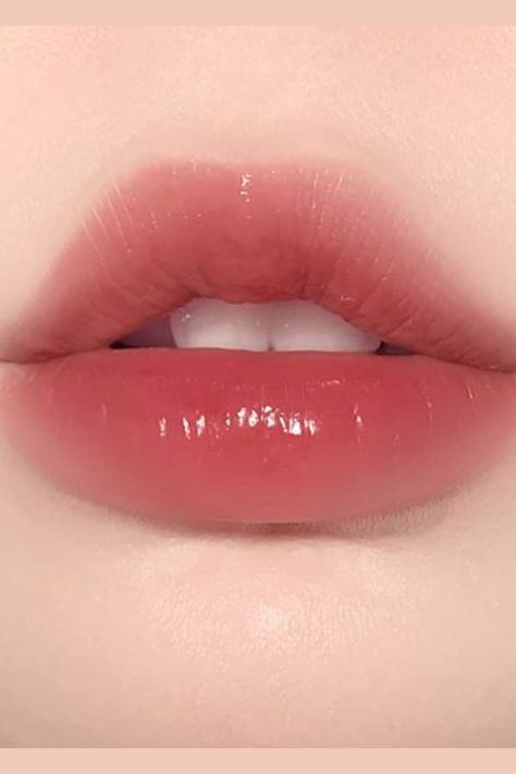 Pink Lip Makeup Look, Lip Pictures Aesthetic, Lips Pic, Douyin Lip, Douyin Lips, Lip Reference, Lips Reference, Bibir Pink, Recital Makeup