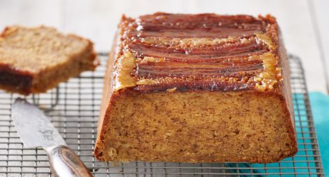 Our top 6 favourite banana bread recipes Apple Loaf Cake, Date Loaf, Gardens Australia, Banana Loaf, Quick Baking, Homemade Toffee, Loaf Cake Recipes, Recipetin Eats, Vegan Banana Bread