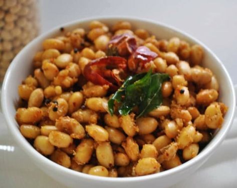 Soya Beans Masala Sundal Soya Beans Masala Sundal is a delectable South Indian dish that combines the goodness of protein-rich soya beans with aromatic spices. This dish is a popular snack option and is… Soya Bean Recipes, Vegetarian Snack, Bean Chilli, Tomato Chutney, Popular Snacks, Coconut Chutney, Soya Bean, Snack Options, Vegetarian Snacks