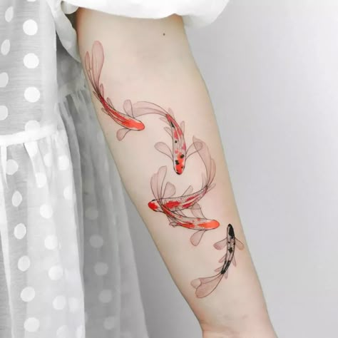 Koi Fish Tattoo Meaning - Psycho Tats Pez Koi Tattoo, Koi Fish Tattoo Meaning, Koi Fish Tattoos, Goldfish Tattoo, Tattoo Fe, Pisces Tattoo Designs, Koi Tattoo Design, Yin Yang Tattoos, Pisces Tattoos