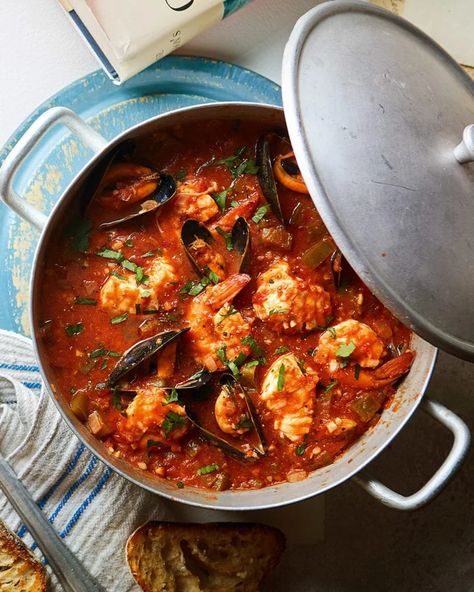 Simple fish stew | delicious. magazine Mediterranean Fish Stew Recipes, Flounder Fish Stew, Fish Stew Mediterranean, Tomato Based Fish Stew, Monkfish Recipes, Italian Fish Stew, Fish Stew Recipes, Kung Pao Chicken Recipe, Chicken Tikka Masala Recipes