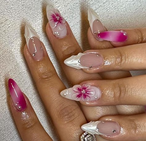 Nail Design Gold, 3d Flower Nails, Purple Nail, Vacation Nails, Black Nail, Birthday Nails, Pretty Acrylic Nails, Floral Nails, Short Acrylic Nails