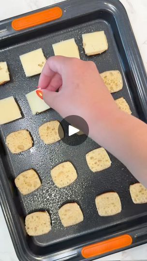 79K views · 442 reactions | 🥨 MINI HAM & SWISS BITES! 😍   Ingredients: -King’s Hawaiian Pretzel Bites -Honey ham (cut into small bite-sized squares) -Swiss cheese -1/2 tbsp poppy... | By King's Hawaiian | Let's make mini ham and Swiss Bites using King's Hawaiian Soft Pretzel Bites. First slice your bites in half and then assemble your mini ham and Swiss Bites with sliced ham and Swiss cheese. Then mix melted butter, Dijon mustard, Worcestershire sauce, poppy seeds, and onion powder. Then brush on top of the ham and Swiss Bites. Cover with foil and bake at 350 for 10 minutes. Then remove the foil and bake an additional three to five minutes and that's it. Soft Pretzel Bites, Ham And Swiss, Honey Ham, Soft Pretzel, Kings Hawaiian, Mini Sandwiches, Sliced Ham, Soft Pretzels, Poppy Seeds