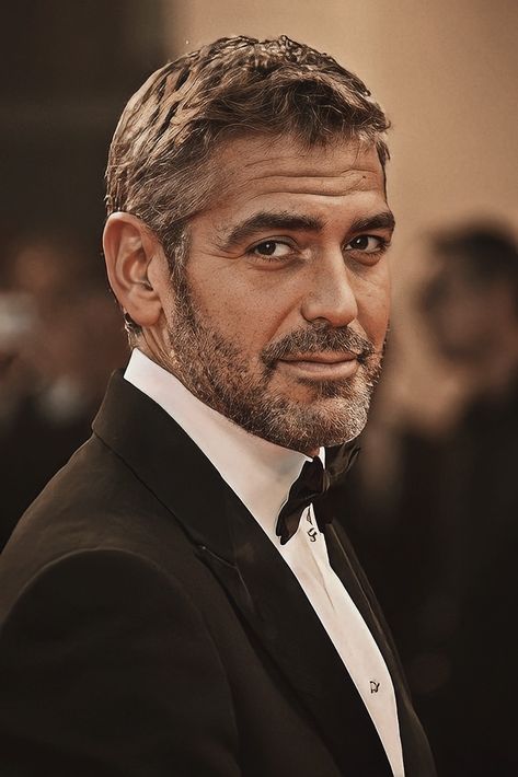 George Clooney Aesthetic, George Clooney 90s, George Clooney Hair, George Clooney Er, Male Celebrity Crush, George Clooney Haircut, Attractive Personality, Old Hollywood Actors, Italian Actors