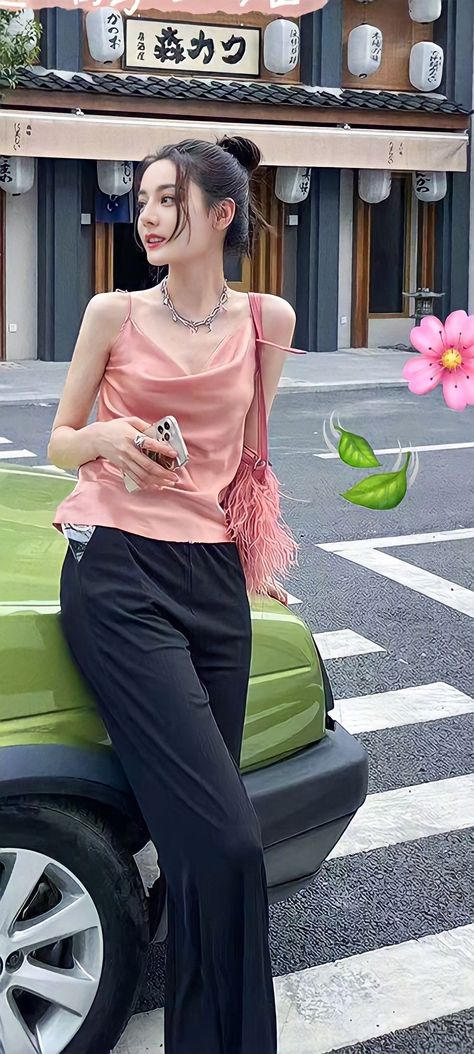 Dilraba Dilmurat Outfit, Dilraba Dilmurat Aesthetic, Dilraba Dilmurat Dress, Yg Style, Artis China, Dilireba Dilmurat, Dilreba Dilmurat, Studying Girl, Outfit Muslim