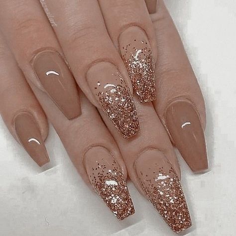 Christmas Nail Colors, Classy Nail Art Ideas, Birthday Nail Designs, Easter Nail Designs, Gold Nail Designs, Nude Nail Designs, Nail Art Designs Summer, Red Nail Designs, Nails Red