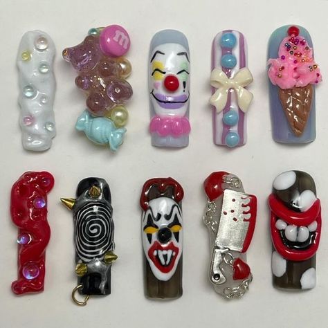 Creepy Nail Designs, Freestyle Nail Art, Poppy Nails, Circus Nails, Random Nails, Blood Nails, Dark Circus, Halloween Acrylic Nails, Goth Nails