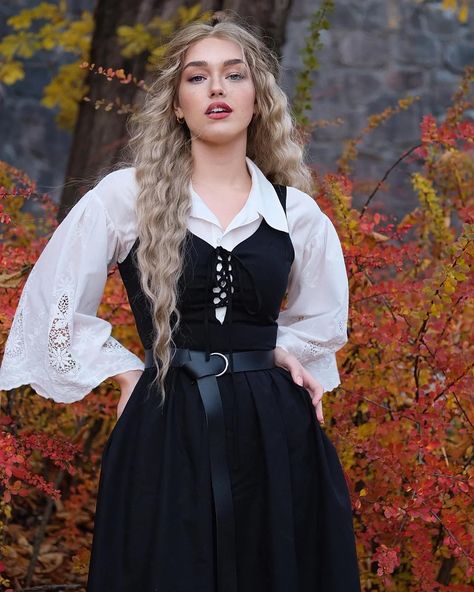 My little black dress 🖤 I am really excited that the Fjord is back in Midnight! The silhouette is to dieee for #Regram via @www.instagram.com/p/C2VqHL5thvk/ Corset With Dress, Ren Faire Dress, History Dress, Cultural Beauty, Ren Faire Outfits, Cottagecore Fall, Cottagecore Dresses, Book Dress, Viking Dress