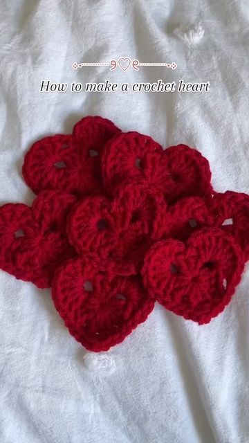 Crochet Heart Tutorial, Crochet A Heart, Heart Tutorial, Hadiah Diy, Heart Crochet, Beginner Crochet Tutorial, Quick Crochet Patterns, Valentines Crochet, Crochet Business