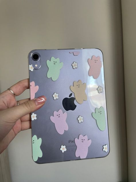 Ipad Mini Purple, Ipad Mini Aesthetic, Ipad Case Stickers, Ipad Picture, So Aesthetic, Apple Ipad Accessories, Cute Ipad Cases, Ipad Hacks, Custom Ipad