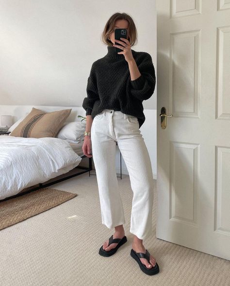 @_amyward shared a photo on Instagram: “Monday fit ✌🏽 the sandals are on, we are in full spring mode over here. P.S. these will undoubtedly be my sandal of the summer, thank you…” • Mar 14, 2022 at 4:37pm UTC Weekday Rowe Jeans Outfit, New Balance 327 Trainers, Amy Ward, New Balance 327, Corduroy Trousers, White Jeans Outfit, Closet Inspiration, Jeans Outfit, Jean Outfits