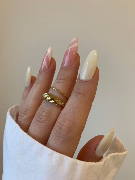 Vanilla Nails, Detail Nails, Medium Almond, Acrylic Press On Nails, Nails Salon, Casual Nails, Classy Acrylic Nails, Almond Shape, Girls Nails