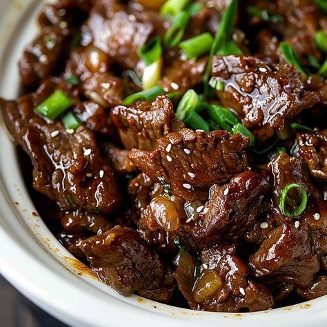 Slow Cooker Mongolian Beef Mongolian Beef Recipe Crockpot Crock Pot, Mongolian Beef Recipe Slow Cooker, Beef Medallion Recipes, Mongolian Beef Recipe Crockpot, Mongolian Beef Crockpot, Crock Pot Mongolian Beef, Sliced Steak Recipes, Paleo Mongolian Beef, Crockpot Mongolian Beef