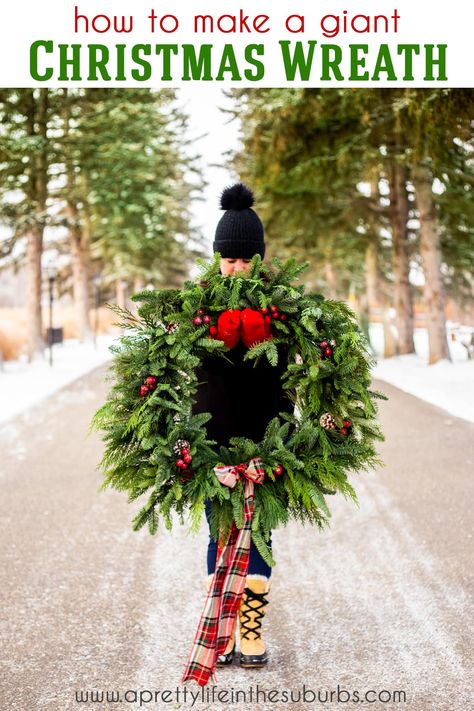 Big Christmas Ornaments, No Bake Christmas Desserts, Giant Christmas Wreath, Giants Wreath, No Bake Christmas, Outdoor Christmas Wreaths, Large Christmas Wreath, Cedar Wreath, Outdoor Wreath