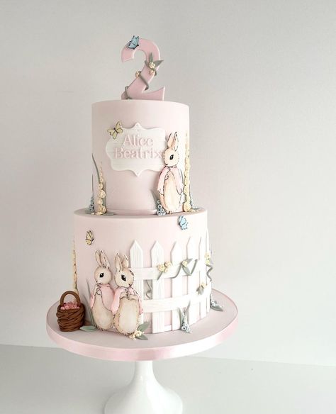 Nicola Nicholls | Cake Artist on Instagram: “Flopsy, Mopsy and Cottontail for Alice’s 2nd birthday 🎀 ✨ • #flopsybunnies #flopsymopsyandcottontail #beatrixpottercake #handpaintedcake…” Beatrix Potter Cake, Peter Rabbit Theme Party, Bunny Birthday Theme, Baptism Reception, Bunny Birthday Cake, Peter Rabbit Cake, Rabbit Family, Peter Rabbit Birthday, Peter Rabbit Party