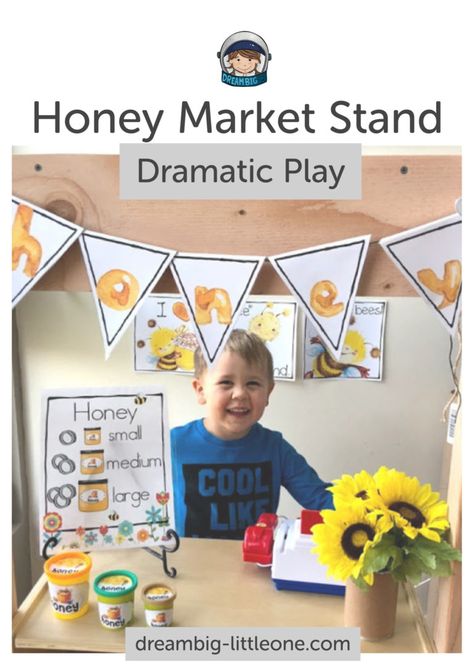 Honey Market Stand for preschoolers Bee Keeper Dramatic Play Preschool, Store Dramatic Play, Honey Bee Life Cycle, Honey Store, Dramatic Play Printables, Bee Activities, Dramatic Play Center, Bee Printables, Dramatic Play Preschool