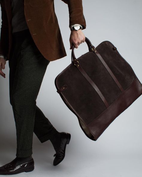 Leather Techniques, Leather Garment Bag, Suit Bag, Handbag Pattern, My Imagination, Men Formal, Garment Bag, Mens Leather Bag, Iconic Bags