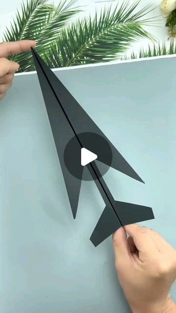 Airplane Cards Handmade, How To Make The Best Paper Airplane, Paper Airplanes How To Make, Airplane Diy, Airplane Paper, Plane Crafts, Kids Handicraft, Paper Folding Crafts, Airplane Crafts