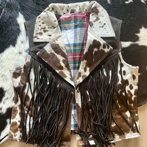 I Have All Sizes Available. 2 Hides Available Stand Out From The Crowd In This Handmade Genuine Leather Cowhide Fringe Vest. A Wardrobe Sample For All Western Fashionistas! Lululemon Vest, Khaki Vest, Leather Biker Vest, Denim Waistcoat, Boho Vest, North Face Vest, Fringe Vest, Vintage Vest, Western Cowgirls