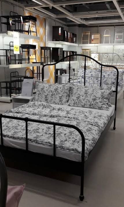 Sagstua Bed Ideas, Sagstua Bed, Ikea Bedroom Ideas, Bed Ikea, Comfortable Bedroom Decor, Cast Iron Beds, Ikea Bedroom, Ikea Bed, Dorm Bedroom