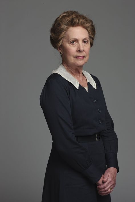 Downton Abbey S2 Penelope Wilton as "Isobel Crawley" Isobel Crawley, Simon Curtis, Penelope Wilton, Downton Abbey Series, English Drama, Imelda Staunton, Downton Abby, Historical Drama, Tv Channel