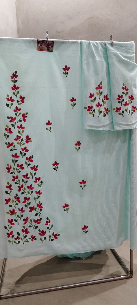 Dress Painting Acrylic, Bedsheet Painting Designs, Paint Suit Design For Women, Suits Art, Mekhela Chador, Fabric Colour Painting, Painting Colour, Embroidery Hoop Art Diy, Fabric Paint Diy