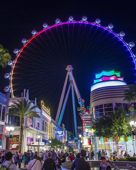 🎡 The iconic Las Vegas High Roller dominates the skyline and is a must on your Vegas itinerary! 📌 The LINQ, Las Vegas - - - #usa #usatravel #usaroadtrip #travelawesome #beautifuldestinations #discoverearth #stayandwander #visitusa #lasvegas #lasvegaslife #lasvegasparty #visitlasvegas #vegas #vegasnightlife #vegasvacation High Roller Las Vegas, Vegas Nightlife, Vegas Skyline, Las Vegas Party, Visit Las Vegas, Vegas Vacation, Vacation Itinerary, Visit Usa, Road Trip Usa