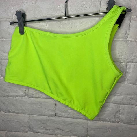 top verde florescente da gringa.com tam p Cropped Neon, Top Verde, Outfits Ideas, Zara, Neon, Nike