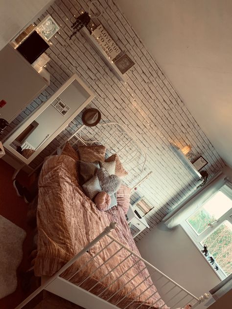 Brick Wallpaper Dorm, Brick Wall Bedroom Aesthetic, Fake White Brick Wall Bedroom, Brick Wall Feature, Brick Wallpaper With Grey Walls, Brick Wall Teenage Bedroom, Grey Brick Wall, Brick Wall Ideas, Red Brick Walls