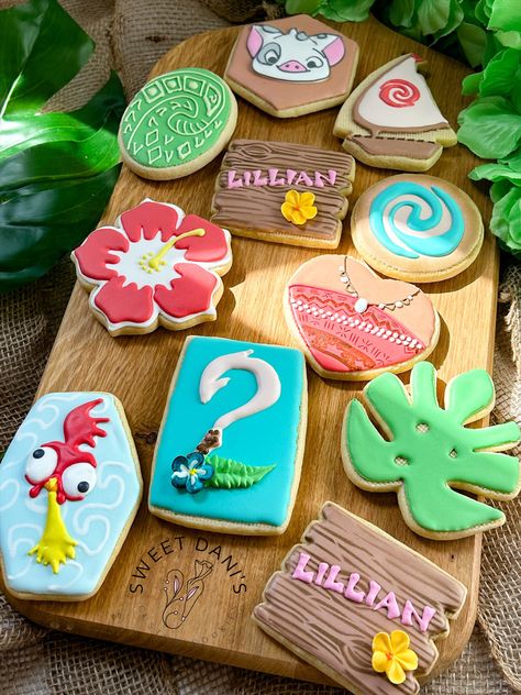 Decorated sugar cookies • Birthday Cookies Moana Birthday Cookies Decorated, Moana Sugar Cookies Decorated, Moana Cookies Decorated, Moana Sugar Cookies, Moana Cookies, Moana Birthday Cake, Moana Birthday Party Theme, Moana Theme Birthday, Festa Moana Baby