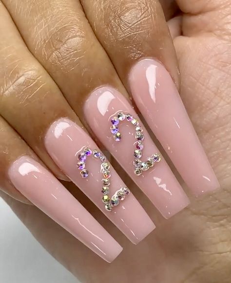 21st Birthday Nails Ideas, 21st Birthday Nails Acrylic Long, Libra 21st Birthday Nails, 21st Bday Nail Ideas, Minimalist Natural Nails, Number Nail Design, Birth Year Nails, 21st Birthday Nails Pisces, Libra Birthday Acrylic Nails