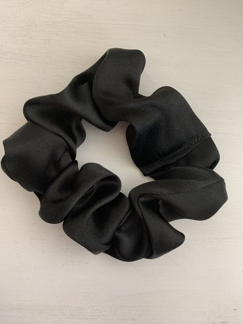 Black Scrunchie Aesthetic, Aesthetic Rich Life, Black Scrunchie, Rich Life, Scrunchies, Harry Potter, Hair Care, Hair Accessories, Ootd