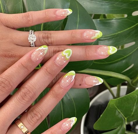 Lime Nails, Almond Acrylic Nails Designs, Lime Green Nails, Concert Nails, Neon Green Nails, Harry Styles Nails, Pretty Gel Nails, Almond Acrylic Nails, Nail Studio