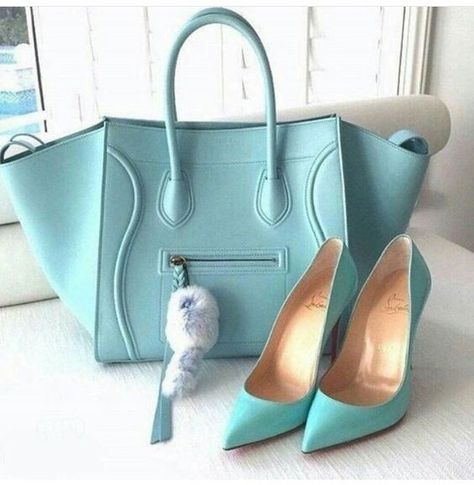 Matching Turquoise Handbag and Pumps fashion shoes handbag high heels turquoise accessories purse pumps coordinate Turquoise Handbags, Turquoise Accessories, Handbag Heaven, Celine Luggage Bag, Celine Bag, Prada Handbags, Handbag Shoes, Chanel Handbags, Beautiful Bags