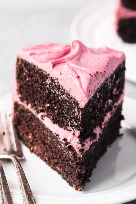 Chocolate Cake with Cranberry Buttercream ~ a show stopping cake! Cranberry Frosting, Cranberry Buttercream, Chocolate Layer Cake Recipe, Today Recipes, Creamsicle Cake, Delicious Holiday Desserts, The View From Great Island, Lemon Layer Cakes, Cranberry Cake