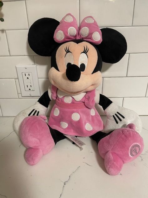 Minnie Mouse Doll, Minnie Mouse Plush, Shop Disney, Cute Squishies, Mouse Plush, Oliver And Company, Mini Mouse, Cuddly Toy, Mickey Minnie Mouse