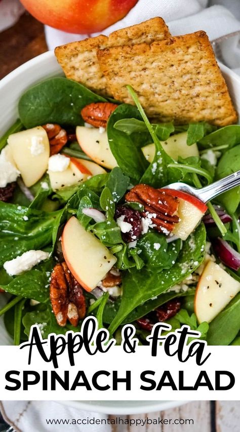 Spinach Salad Recipes Dressing, Apple Spinach Salad, Spinach Feta Salad, Spinach Apple Salad, Green Apple Salad, Spinach Salad Dressing, Maple Vinaigrette, Thanksgiving Salad, Apple Salad Recipes