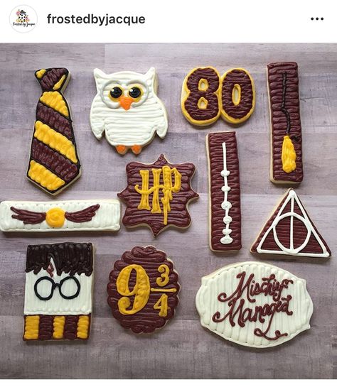 Harry Potter Buttercream Cookies, Harry Potter Sweets, Buttercream Frosting Cookies, Making Butter, Decorator Frosting, Best Sugar Cookies, Cute Snacks, Cookie Pops, Fall Cookies