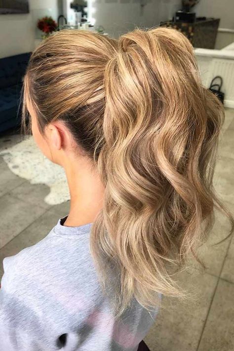 Voluminous Ponytail For Long Wavy Hair #ponytail #ponytailhairstyle #longhair Ponytail Ideas, Voluminous Ponytail, Wavy Ponytail, A Ponytail, Fresh Hair, High Ponytails, Long Wavy Hair, Trending Hairstyles, Modern Hairstyles