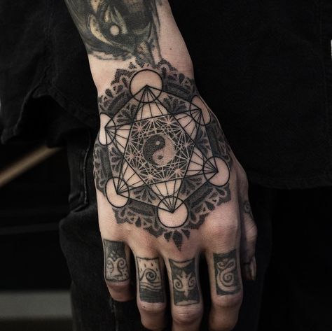 Geometric Tattoo Hand, Hand Tattoo Design, Trust Tattoo, Men's Tattoos, Flower Of Life Tattoo, Metatron Cube, Side Hand Tattoos, Alchemy Tattoo, Mandala Hand Tattoos