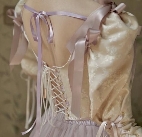 evangeline fox aesthetic Barbie Rapunzel, Princess Charm School, Princess Core, Charm School, Modern Disney, Disney Aesthetic, Princess Aesthetic, Barbie Movies, Marie Antoinette